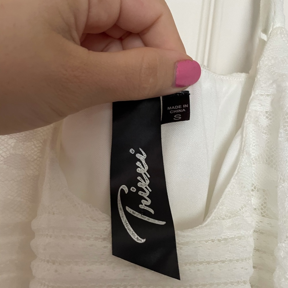 Trixxi White Flowy Summer Dress - Picture 2 of 2